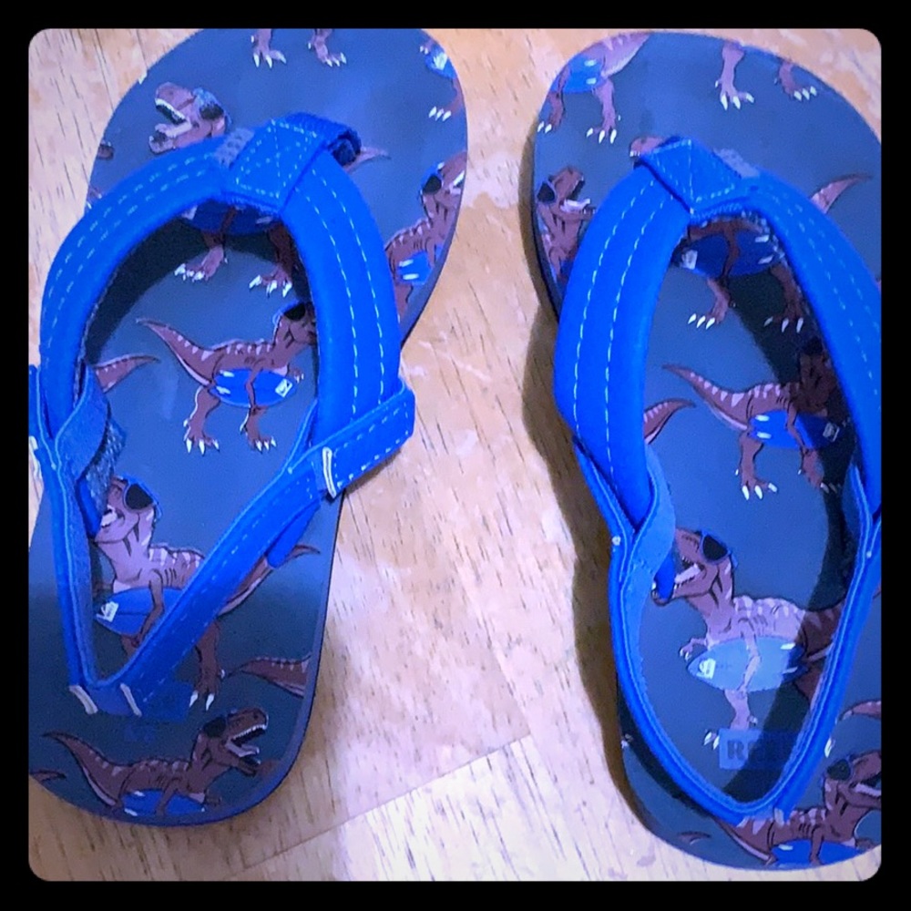 Adorable dinosaur Reef flip flop